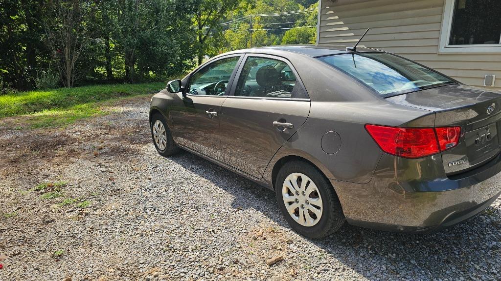 2011 Kia Forte EX - Photo 7