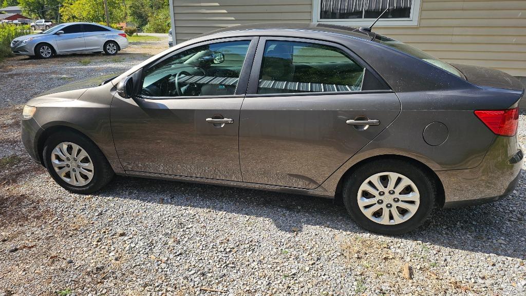 2011 Kia Forte EX - Photo 8