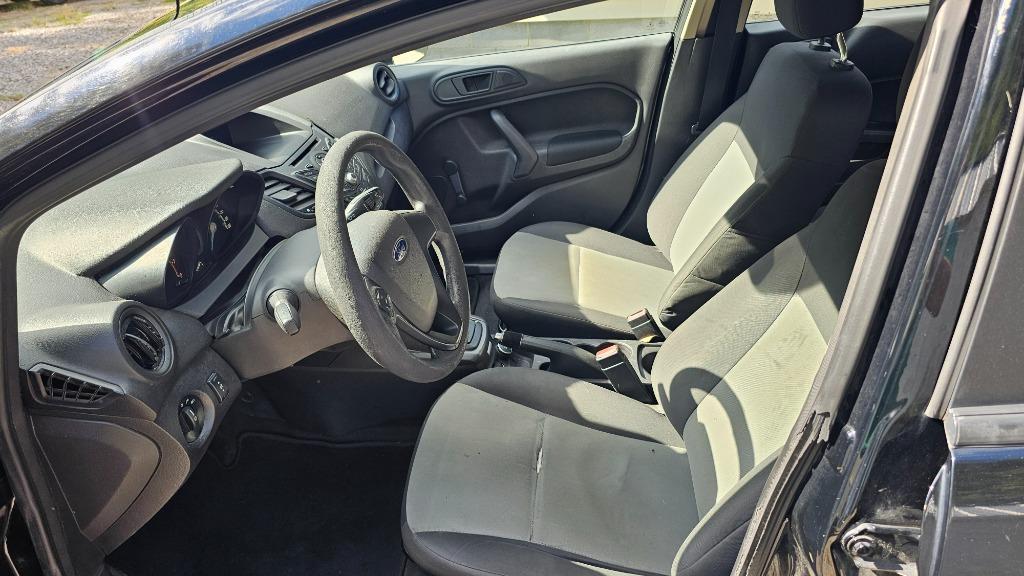 2016 Ford Fiesta S - Photo 18